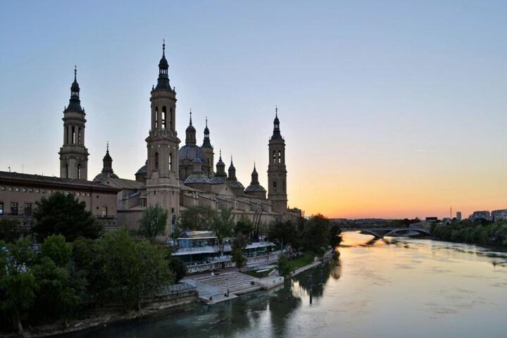 Juncal Bonito Loft, 110 M2 Apartment Zaragoza Exterior photo